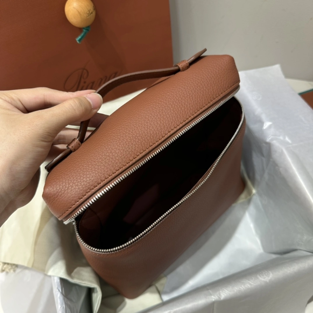MOMO-- 8oro Pi191 FAN4041-P500 high quality version L23.5 cowhide sheepskin item:E-B177I2118
